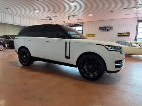 Used 2022 Land Rover Range Rover SE AWD/4WD image 8