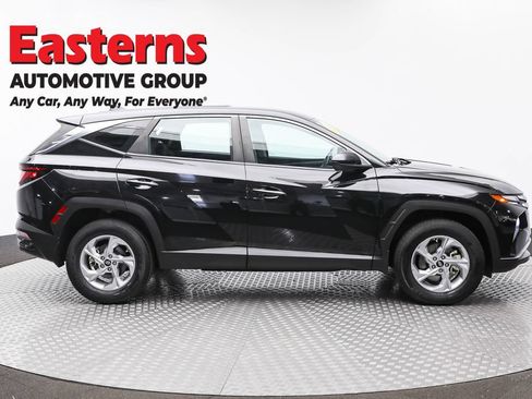 Used 2023 Hyundai Tucson SE image 4