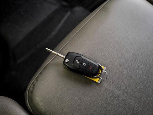 Used 2021 Ford F350 XL w/ Power Equipment Group image 49