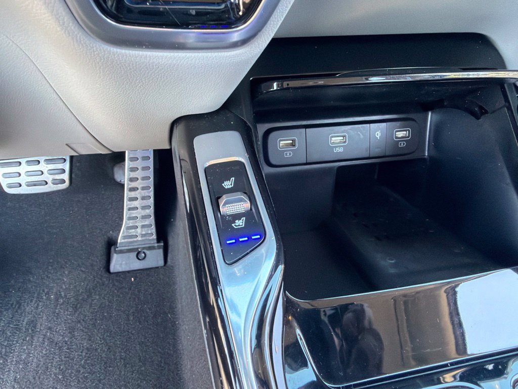 Certified 2024 Kia Sorento SX Prestige AWD/4WD image 14