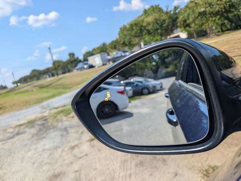 Used 2019 Honda Accord EX image 4