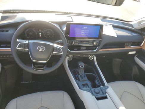 New 2026 Toyota Grand Highlander Limited image 10