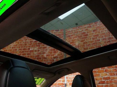 Used 2016 Nissan Rogue SL w/ SL Premium Package image 34