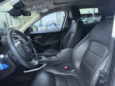 Used 2019 Jaguar F-PACE Prestige AWD/4WD image 18