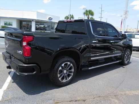 Used 2023 Chevrolet Silverado 1500 High Country AWD/4WD image 3
