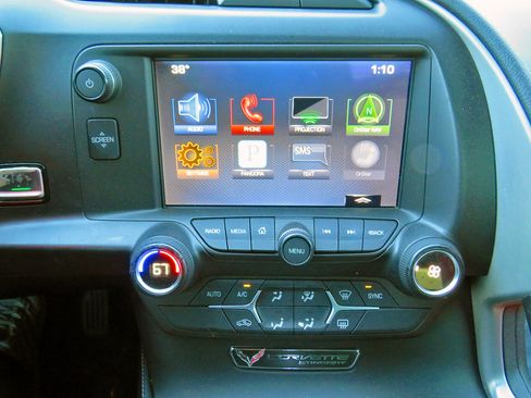 Used 2016 Chevrolet Corvette Stingray Coupe w/ Battery Protection Package image 31