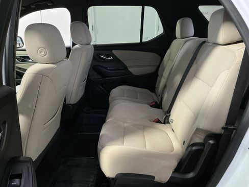 Used 2022 Chevrolet Traverse LS AWD/4WD image 24