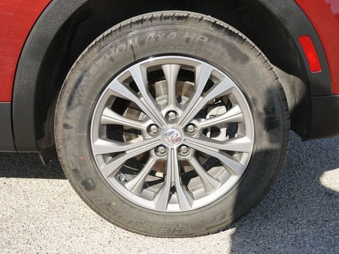 Used 2023 Buick Envision Preferred image 12