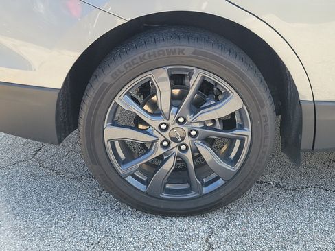 Used 2024 Chevrolet Equinox RS w/ RS Leather Package FWD image 5