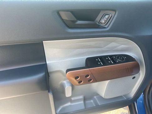 Used 2024 Ford Maverick Lariat FWD image 21