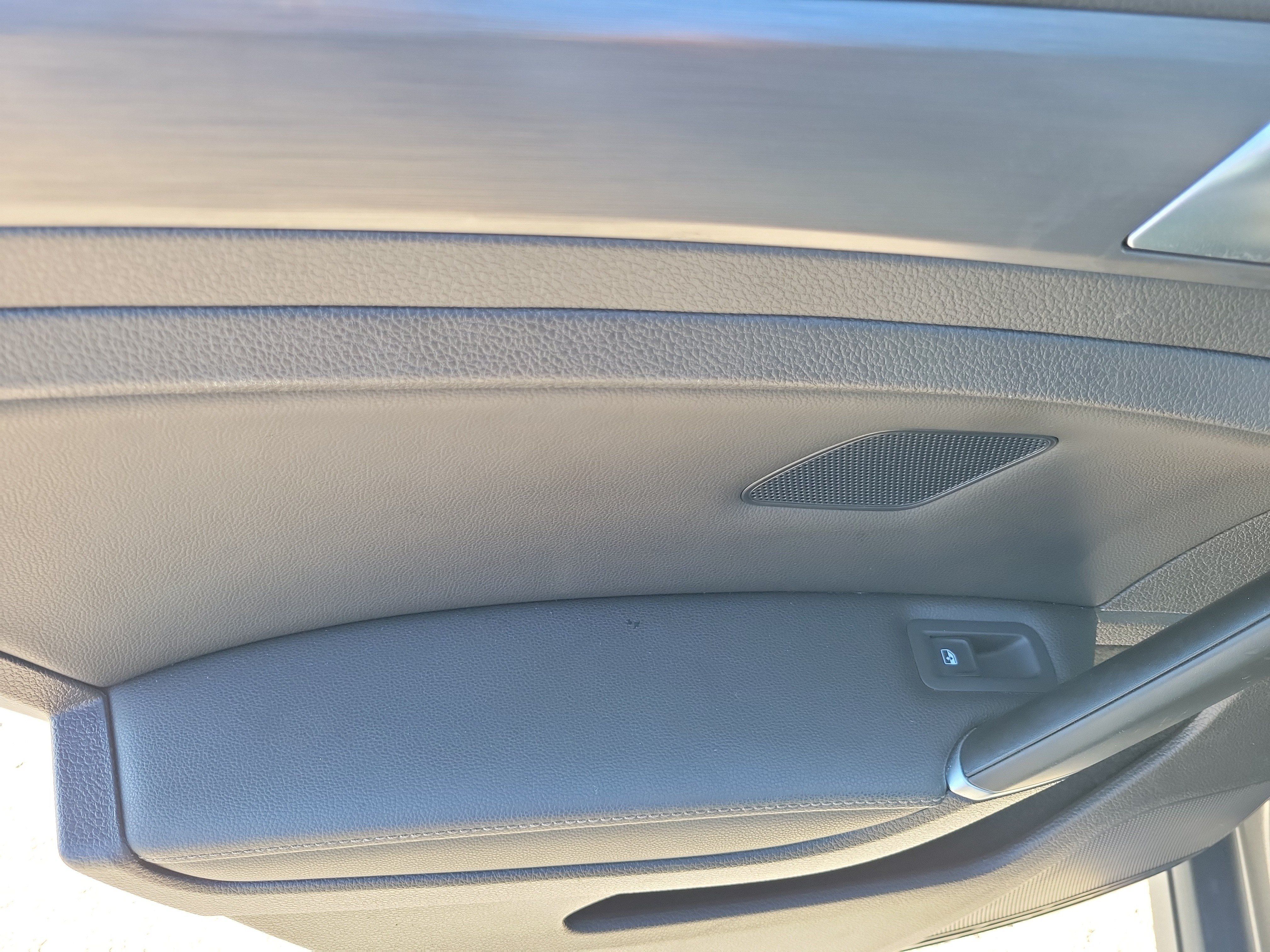 Used 2020 Volkswagen Golf 4-Door FWD image 26