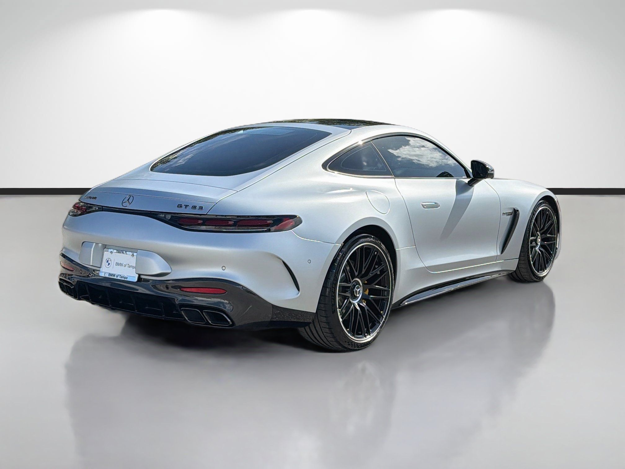 Used 2025 Mercedes-Benz AMG GT 63 image 3