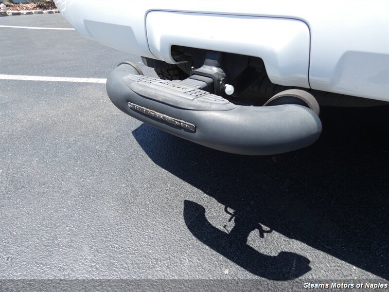 Used 2020 Toyota 4Runner SR5 AWD/4WD image 13