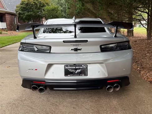 Used 2018 Chevrolet Camaro ZL1 image 25