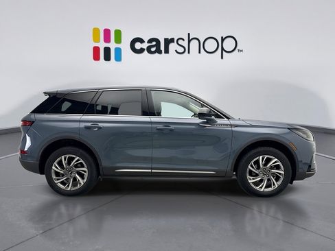 Used 2023 Lincoln Corsair AWD image 6