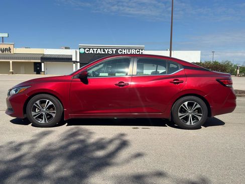 Used 2021 Nissan Sentra SV FWD image 2