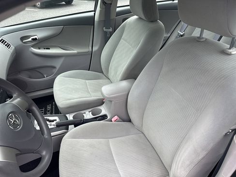 Used 2010 Toyota Corolla S FWD image 29
