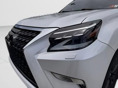 Used 2023 Lexus GX 460 Premium w/ Premium Package AWD/4WD image 41