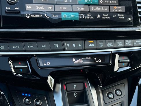 New 2026 Honda Odyssey Elite image 18