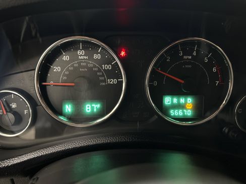 Used 2012 Jeep Wrangler Sport AWD/4WD image 14