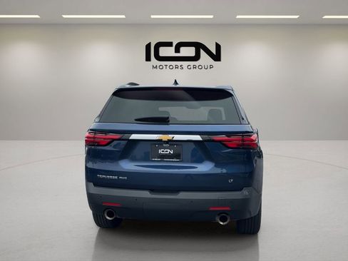 Used 2022 Chevrolet Traverse LT image 3