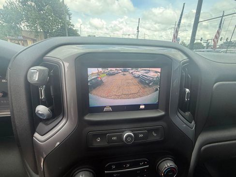 Used 2021 Chevrolet Silverado 1500 Custom RWD image 16