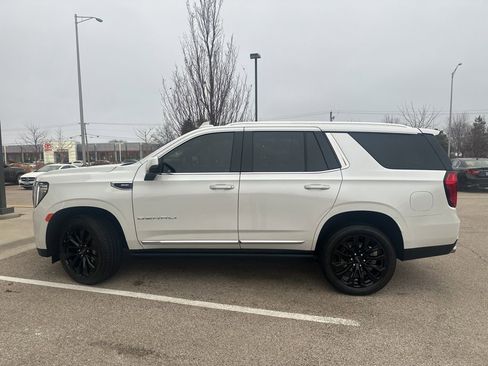 Used 2023 GMC Yukon Denali image 3