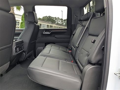 New 2026 GMC Sierra 2500 Denali w/ Denali Reserve Package image 15