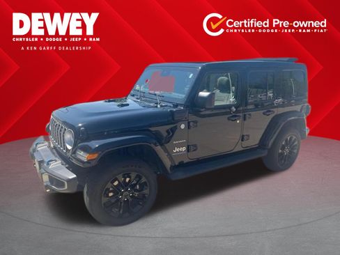 Certified 2024 Jeep Wrangler Unlimited Sahara w/ Technology Group AWD/4WD image 1