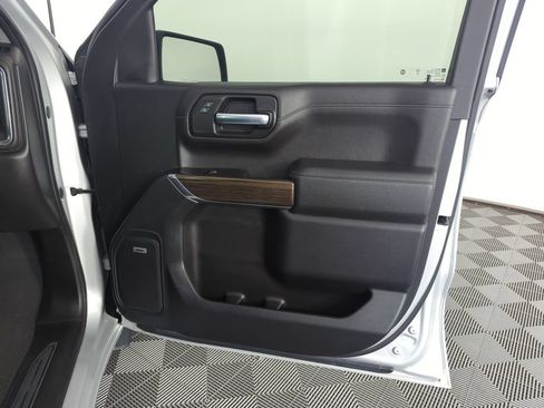 Used 2019 Chevrolet Silverado 1500 RST w/ All-Star Edition RWD image 31
