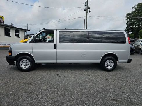 Used 2019 Chevrolet Express 3500 LS RWD image 5