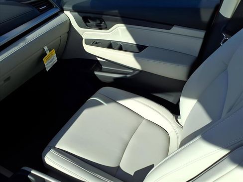 New 2026 Honda Odyssey EX-L image 17