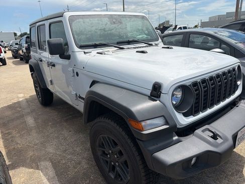 Used 2025 Jeep Wrangler Unlimited Sport AWD/4WD image 6