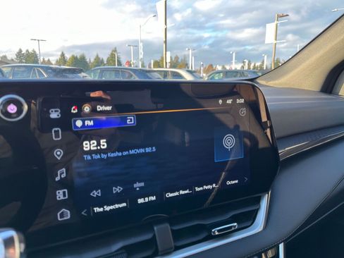 Used 2025 Chevrolet Equinox LT image 21