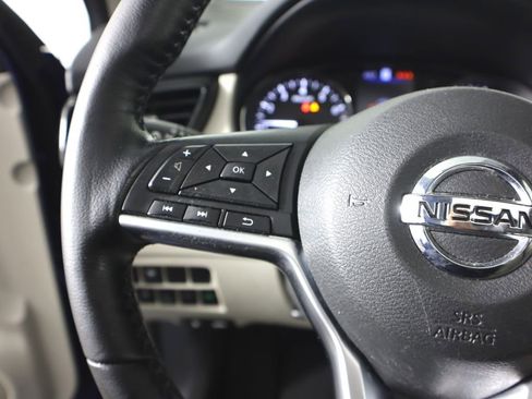 Certified 2020 Nissan Rogue Sport SL w/ Premium Package image 13