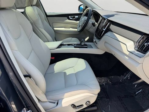 Certified 2024 Volvo XC60 B5 Plus w/ Climate Package AWD/4WD image 8