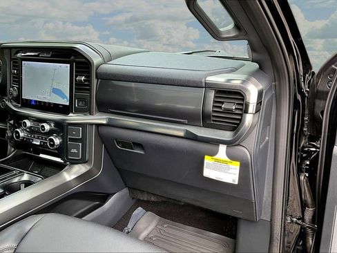 Used 2025 Ford F150 Lariat w/ Equipment Group 502A High AWD/4WD image 28