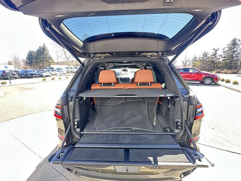 Used 2023 BMW X7 M60i w/ Executive Package image 12