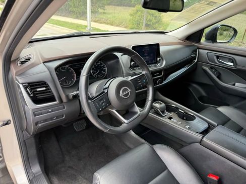 Used 2022 Nissan Rogue SL FWD image 13