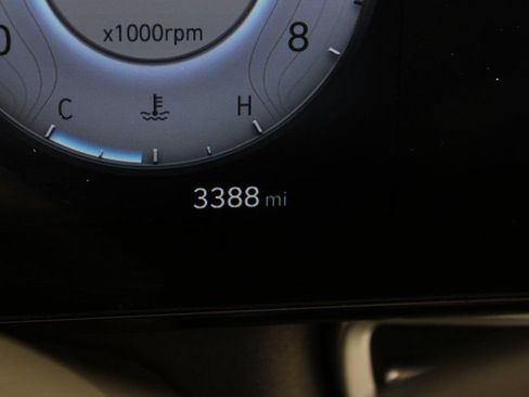 Certified 2025 Hyundai Elantra SEL image 27