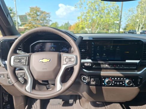 New 2026 Chevrolet Silverado 2500 LT image 2