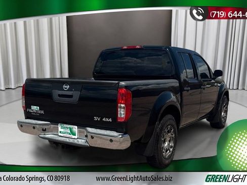 Used 2013 Nissan Frontier SV w/ SV Value Truck Pkg AWD/4WD image 5