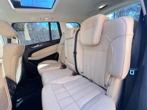 Used 2019 Mercedes-Benz GLS 450 4MATIC w/ Premium 1 Package image 12