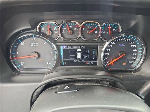 Used 2020 GMC Yukon XL SLT w/ Open Road Package RWD image 11