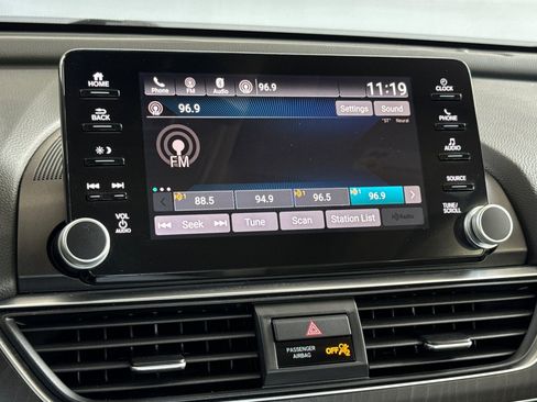 Used 2018 Honda Accord EX-L image 23