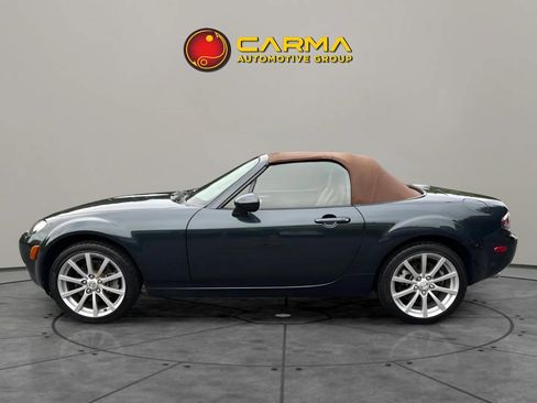 Used 2006 MAZDA MX-5 Miata Grand Touring w/ Suspension Pkg image 2