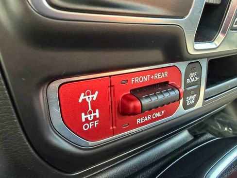 Used 2021 Jeep Wrangler Unlimited Rubicon AWD/4WD image 24
