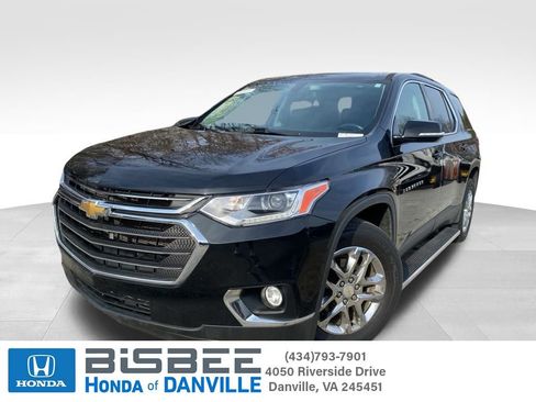 Used 2020 Chevrolet Traverse LT image 1