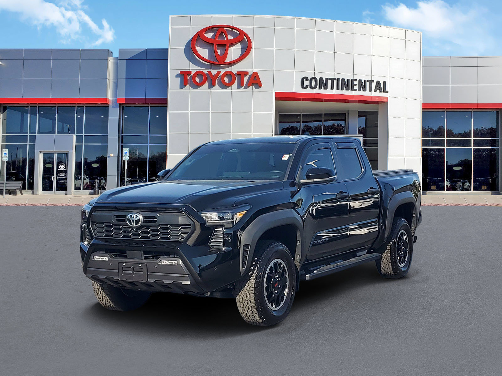 Used 2024 Toyota Tacoma TRD Off-Road w/ TRD Off Road Premium Package AWD/4WD image 3