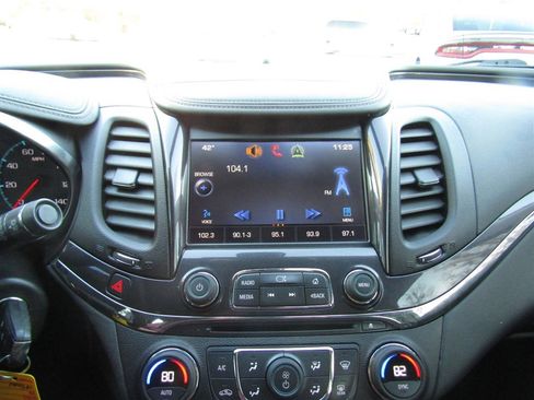 Used 2014 Chevrolet Impala LT image 29